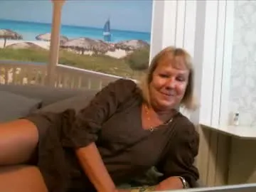 dears_pearlss – webcam model profile photo Image 19