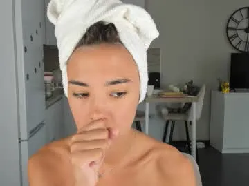 someone_sweet – webcam model profile photo Image 2