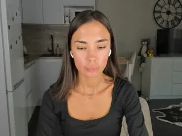 someone_sweet – webcam model profile photo Image 3