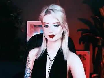 sandili – webcam model profile photo Image 11