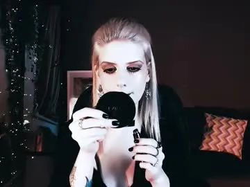 sandili – webcam model profile photo Image 18