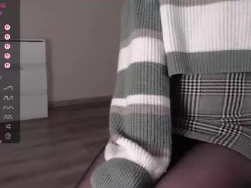 bisexualmilf – webcam model profile photo Image 14