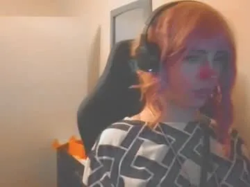 EmmilyKhan – webcam model profile photo Image 10