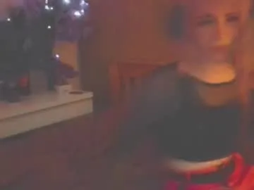 EmmilyKhan – webcam model profile photo Image 6