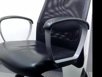 kai101010 – webcam model profile photo Image 9