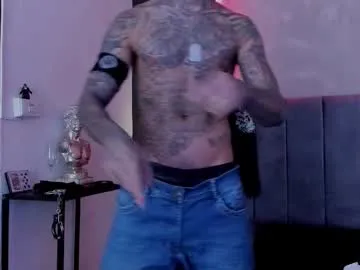 Earth_001 – webcam model profile photo Image 3