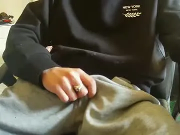 GmGit – webcam model profile photo Image 5