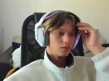 CarmeloA – webcam model profile photo Image 15