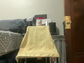 Playboy-909 – webcam model profile photo Image 18