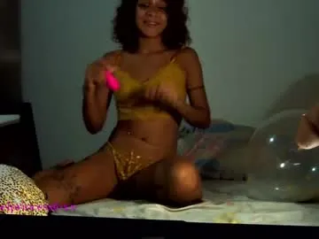 skinny_candy18 – webcam model profile photo Image 15