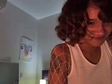 skinny_candy18 – webcam model profile photo Image 7