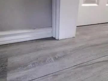 roouse – webcam model profile photo Image 14