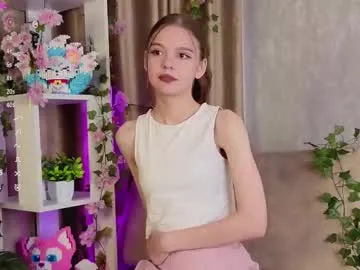 synne_glows – webcam model profile photo Image 8