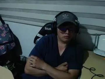 JulieWilde – webcam model profile photo Image 2