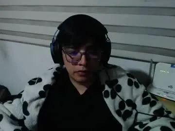 JulieWilde – webcam model profile photo Image 6