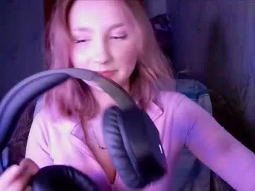 Danni_shy – webcam model profile photo Image 16