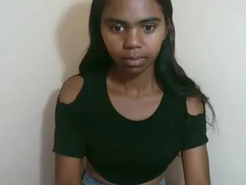 prettiethalia – webcam model profile photo