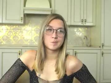 lylaheather – webcam model profile photo Image 14