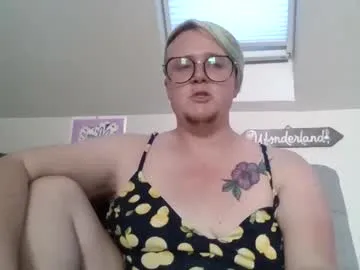 WitchAnnie – webcam model profile photo Image 3