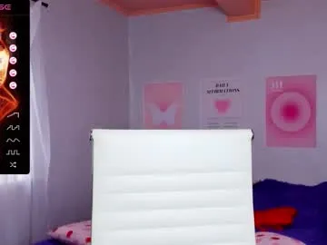 succubelle – webcam model profile photo Image 19