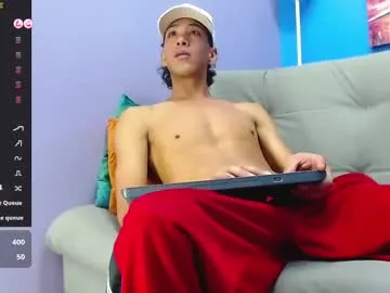 DomManlyGuy – webcam model profile photo Image 8