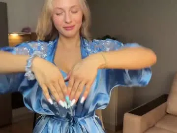 roselyn_rose Image 5