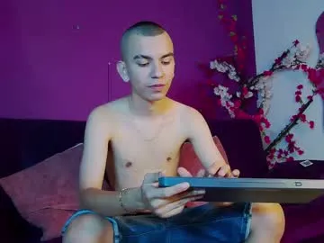 dears_pearlss – webcam model profile photo Image 11