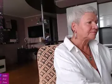 dears_pearlss – webcam model profile photo Image 13