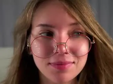 sellapink – webcam model profile photo Image 4