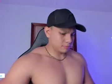 hornyshow_tv – webcam model profile photo Image 12