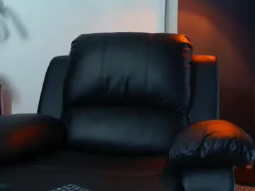 KingBlack25cm – webcam model profile photo Image 3