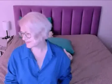 RubiHolmes – webcam model profile photo Image 14