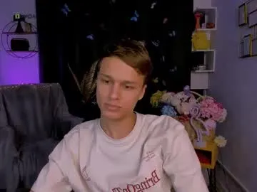 DomManlyGuy – webcam model profile photo Image 4