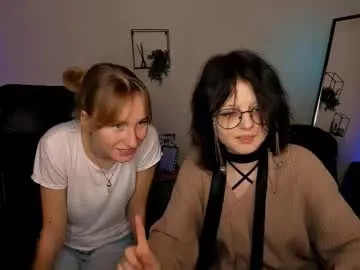 dears_pearlss – webcam model profile photo Image 4