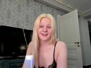 skinny_candy18 – webcam model profile photo Image 8