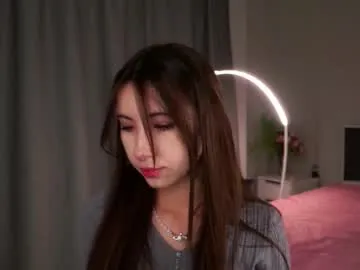 lalaune – webcam model profile photo Image 2