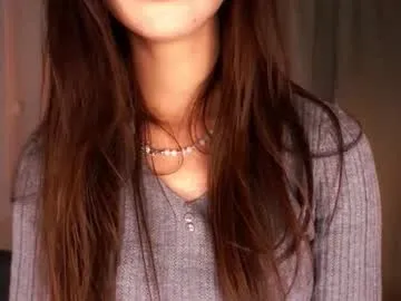 lalaune – webcam model profile photo Image 5