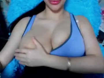 Nicoleevien – webcam model profile photo Image 4