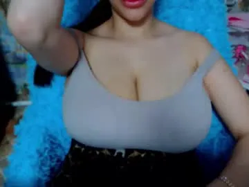 Nicoleevien – webcam model profile photo Image 6