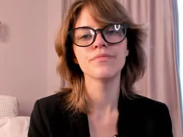 Todays_Dream – webcam model profile photo Image 2