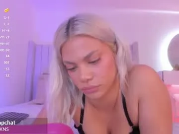 dears_pearlss – webcam model profile photo Image 17