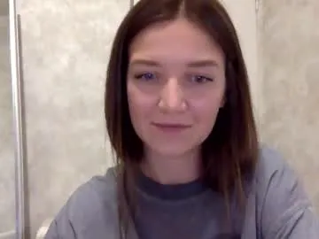 roouse – webcam model profile photo Image 10