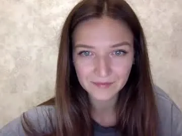 roouse – webcam model profile photo Image 15