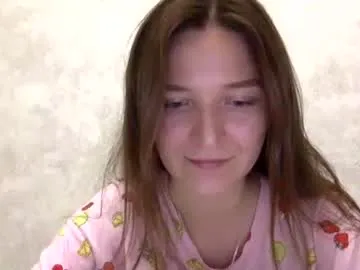 roouse – webcam model profile photo Image 4