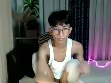 Benson18y – webcam model profile photo Image 11