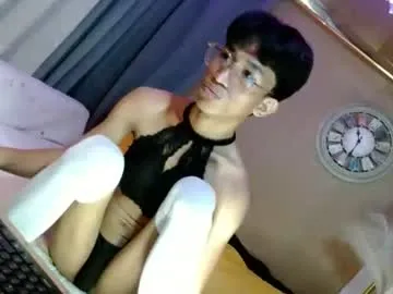 Benson18y – webcam model profile photo Image 2