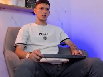 kai101010 – webcam model profile photo Image 12