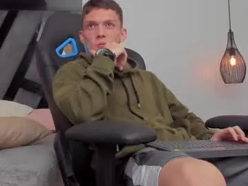 kai101010 – webcam model profile photo Image 8