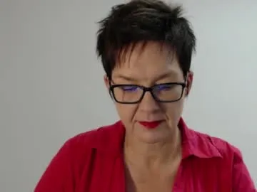 bisexualmilf – webcam model profile photo Image 16