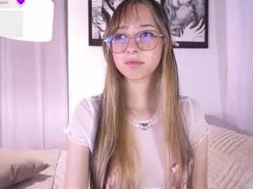 roouse – webcam model profile photo Image 19